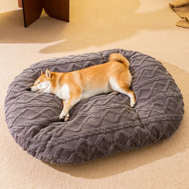Mysig Oval Plyschbädd för Hund och Katt