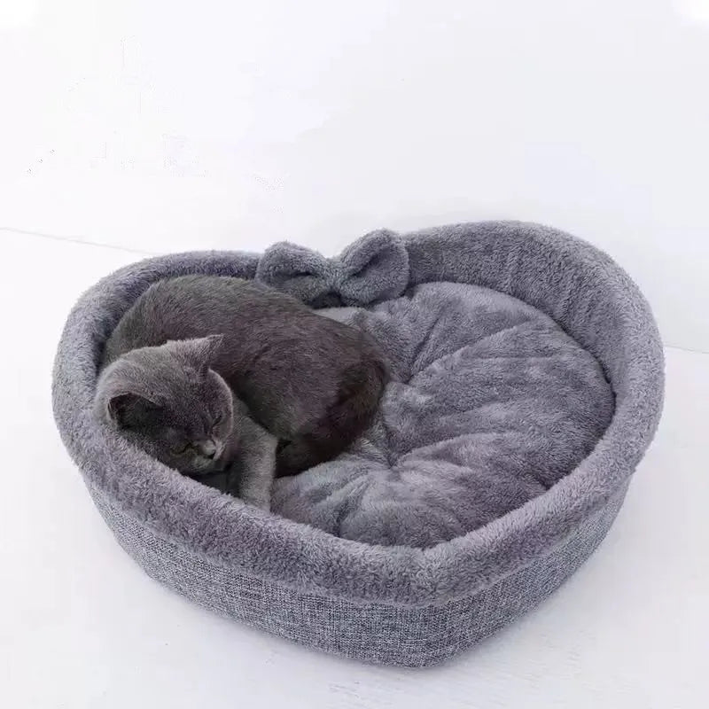 Mysigt Hjärtformat Plyschbädd för Katt och Hund